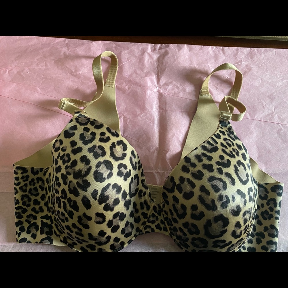 Soma vanishing back full coverage bra 36b